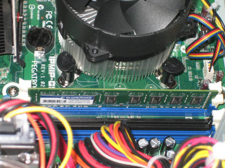 Silicon Power DDR3-PC3-10600 2GBメモリ1枚