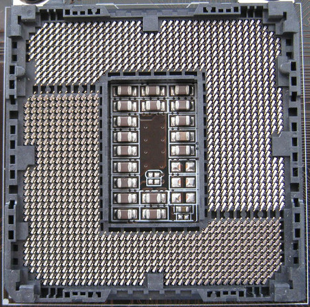 1024px-Intel_Socket_1155