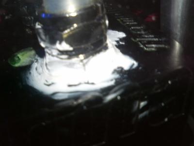 JUNSの水冷オーダーメイドPC（故障画像）2